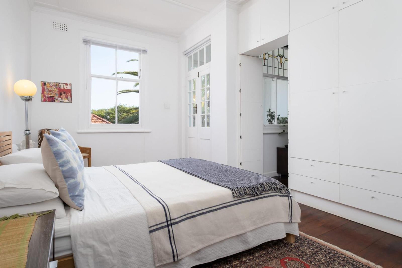 Timeless Sea Point Retreat Walk To Restaurants *