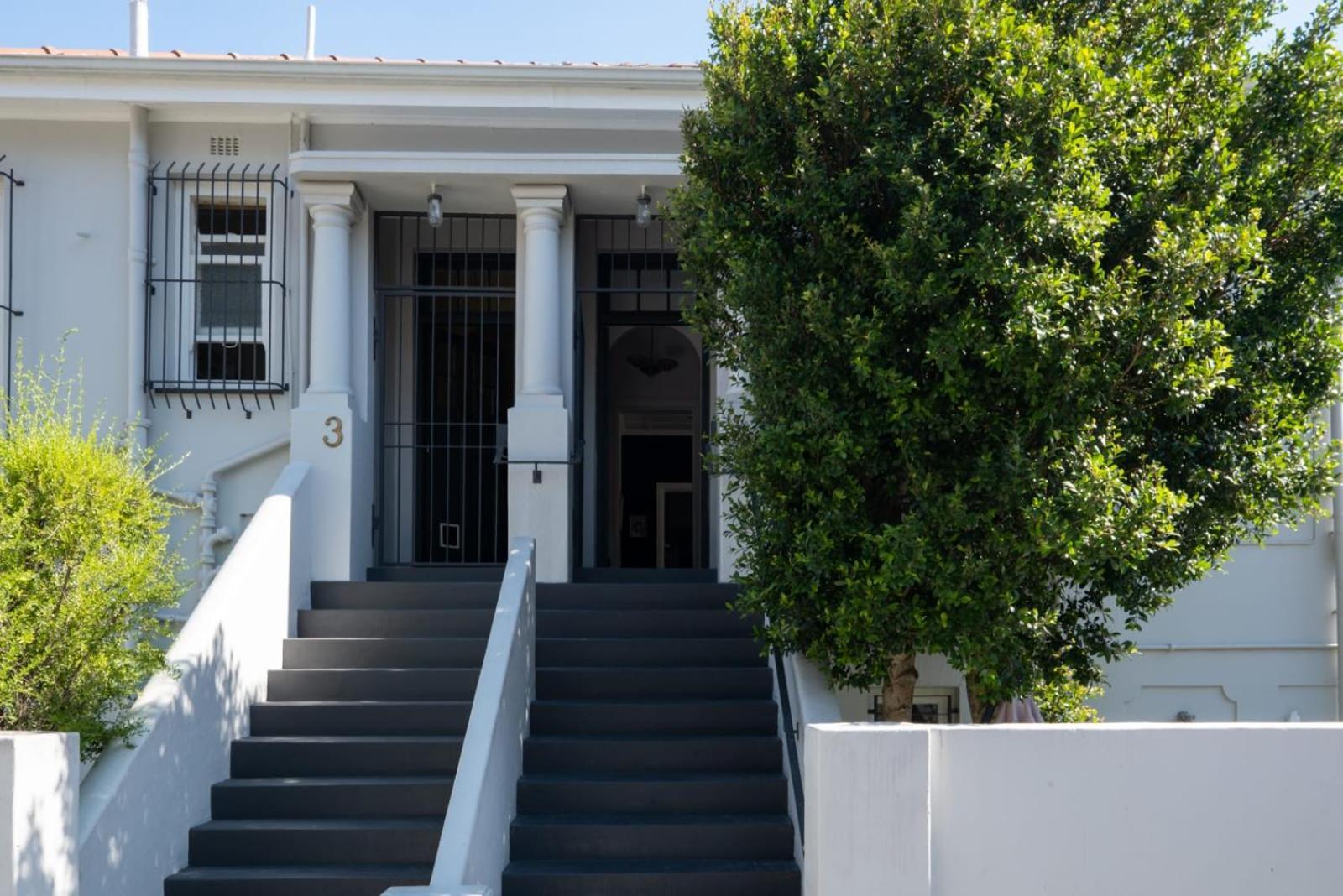 Apartment Timeless Sea Point Retreat Walk To Restaurants *