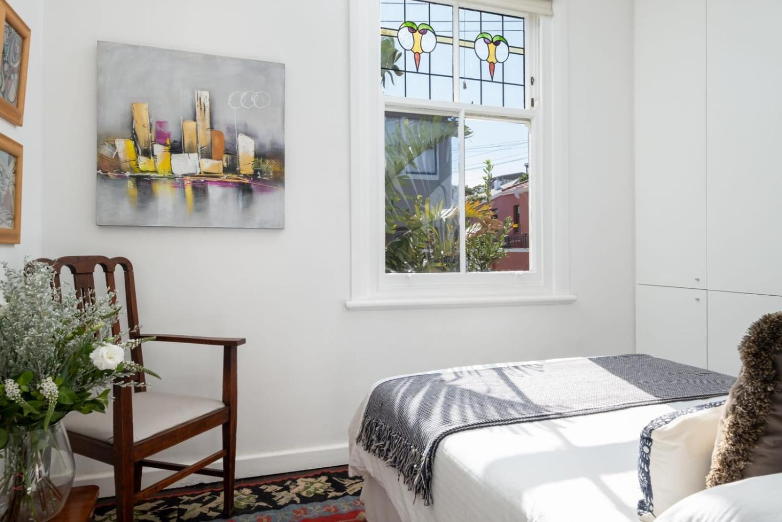 Apartment Timeless Sea Point Retreat Walk To Restaurants Cape Town